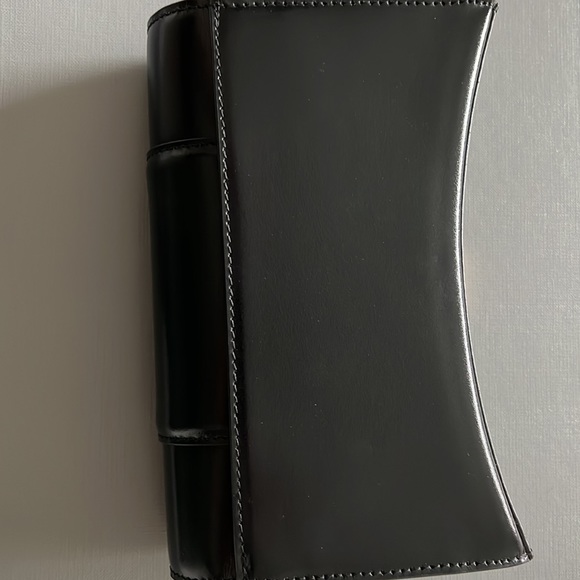 Balenciaga Hour Glass Wallet on Chain - Picture 3 of 6